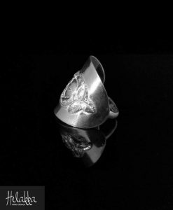 Sormus lusikasta Helakka Nuokkuruusu