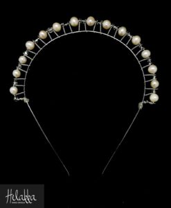Tiara valkoinen helmi Helakka