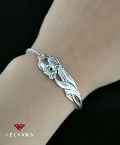 Helakka rannekoru hopealusikasta kielo