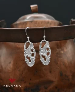 Helakka lusikkakorut korvakorut kukkaköynnös