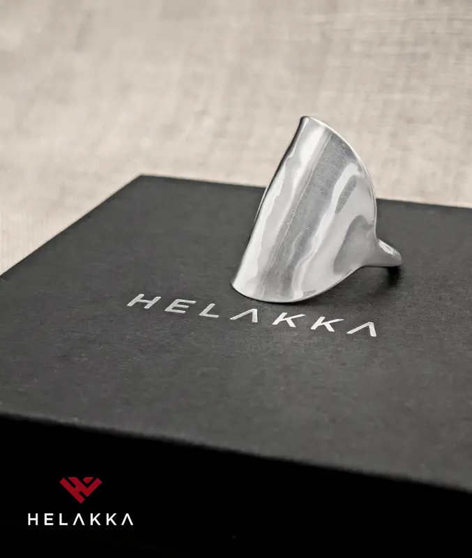 Helakka lusikkasormus peili