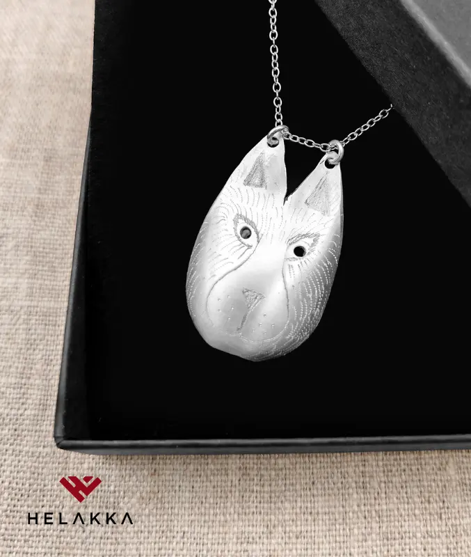 Helakka lusikkakaulakoru susi